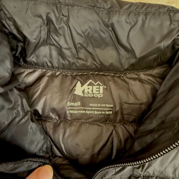 REI Black Down 650 fill Puffer Jacket Women’s M Packable Lightweight Winter Coat - Picture 3 of 7